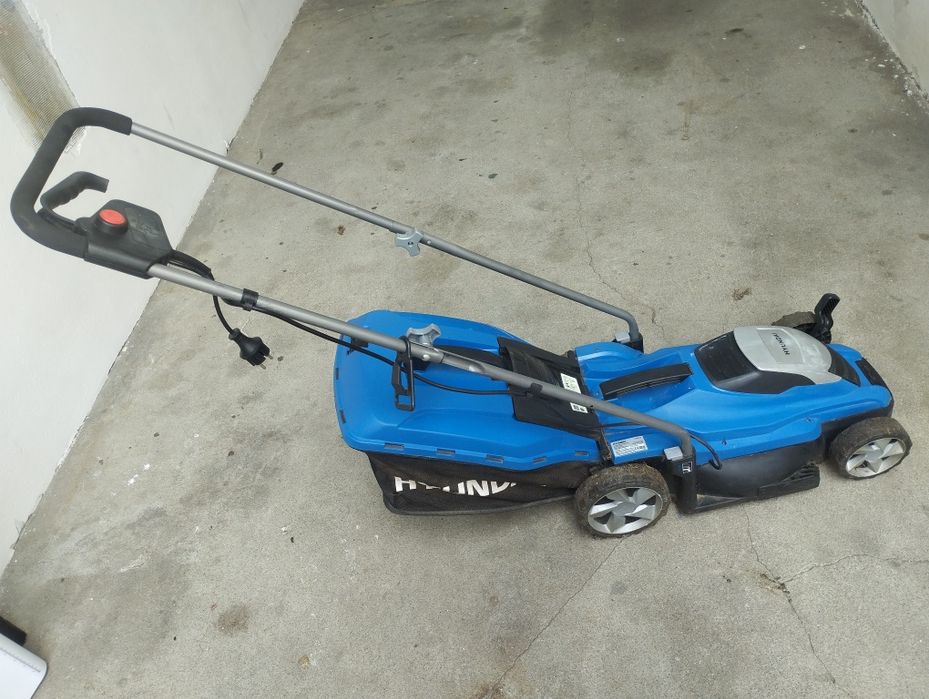 Vând cositoare HYUNDAI