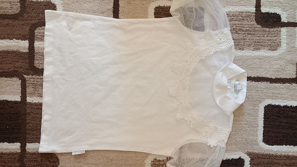 Белая кофта в отличном состоянии