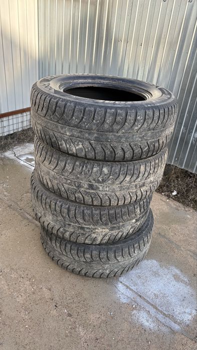 Продам зимние шины