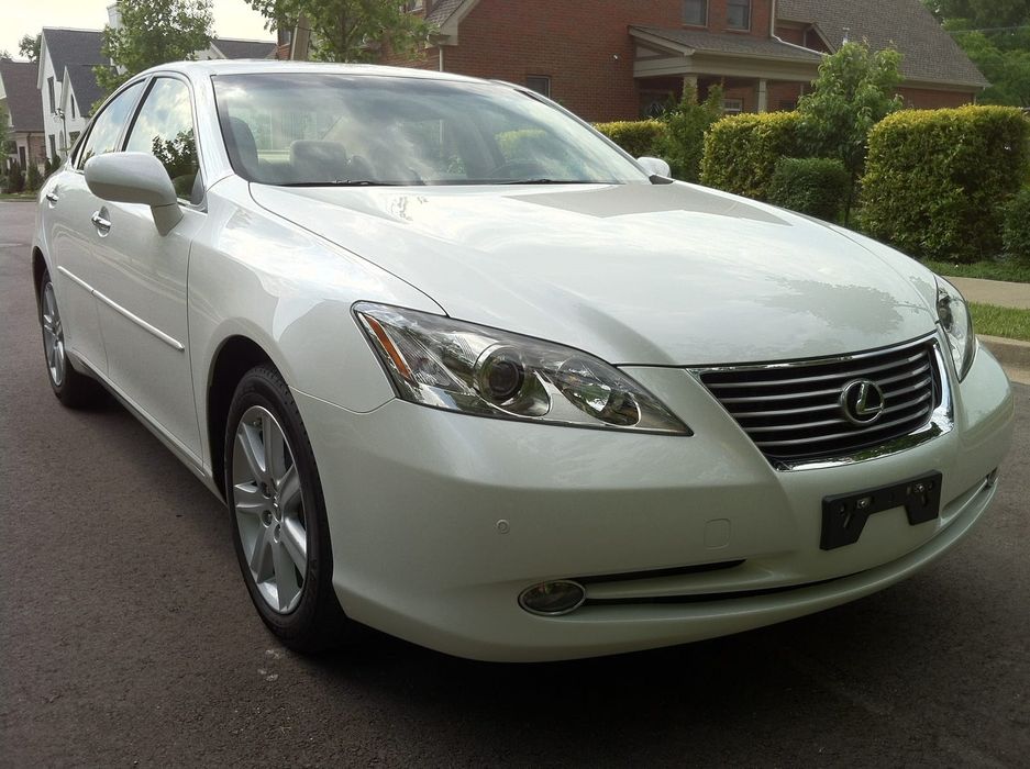 Стекла фар на Lexus ES 350