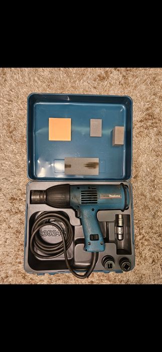 Makita impact 6905H