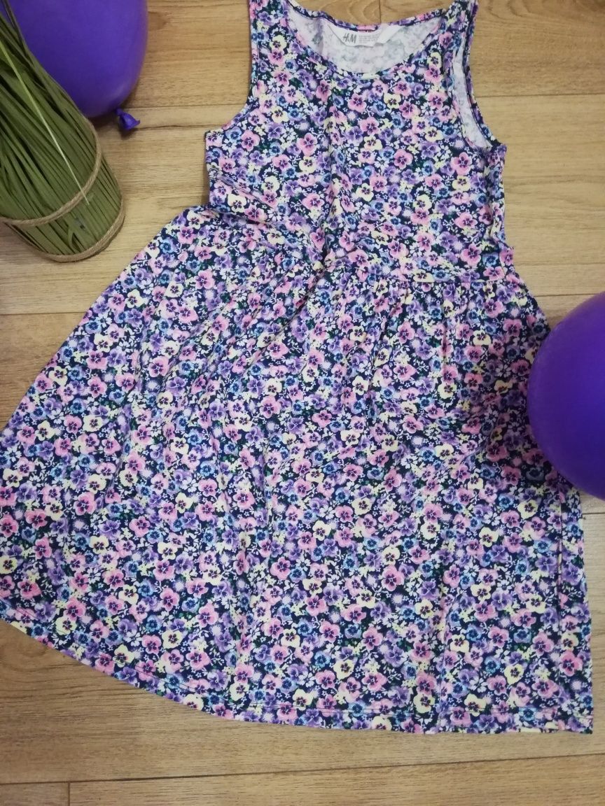 Детска шарена рокличка Н&М,122/128см,100% памук