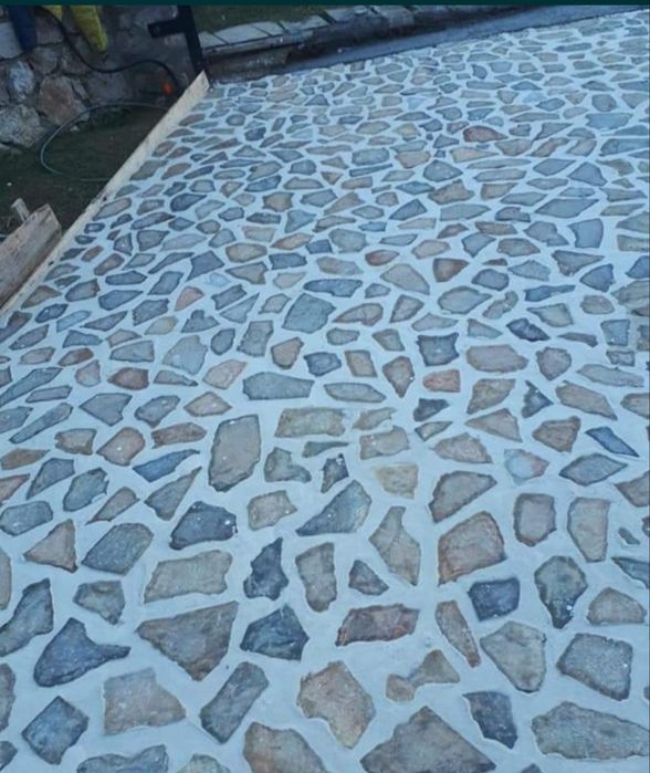 Piatra naturala de stâncă