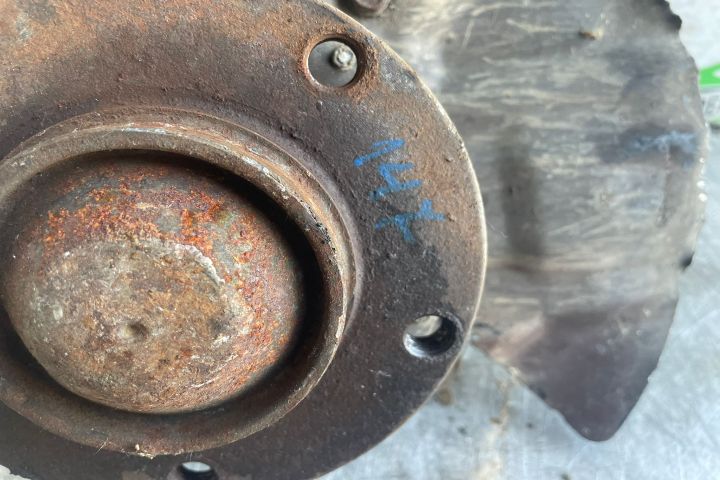 Fuzeta fata dreapta BMW Seria 3 E46