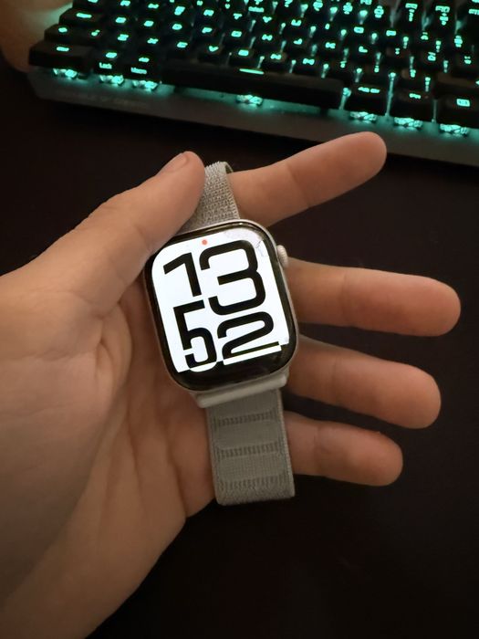 Se vinde Apple Watch Series 10 2024 46mm