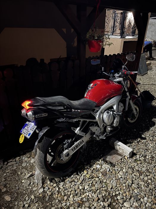 Yamaha fz6 -n 2005