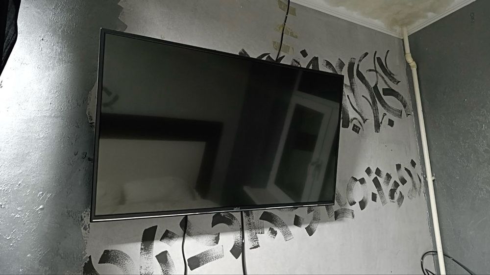 Artel смарт TV  (43 диагональ)
