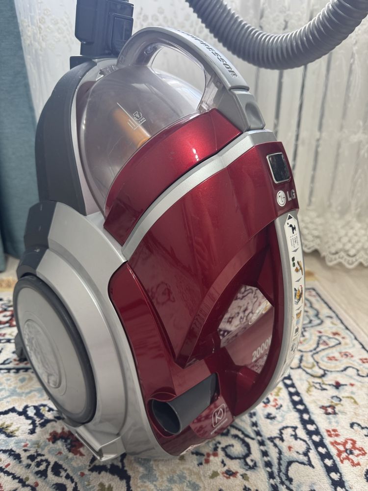 Продам пылесос LG