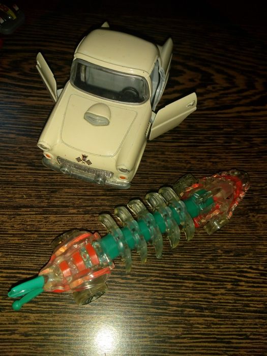 Метални колички,спинери,динозаври-конструктори, фигурки нинджаго