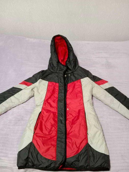 продам  2  куртки