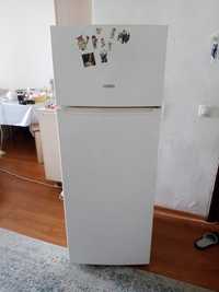 Продам компактный  холодильник