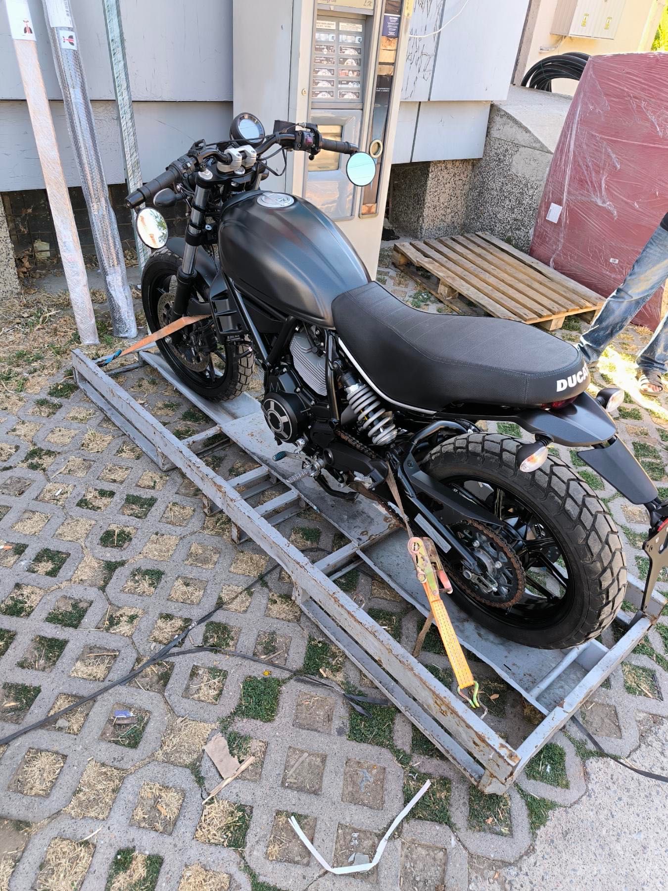 Ducati scrambler Мотор 400cc 2017