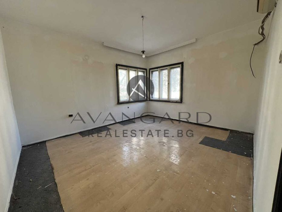 оф.24536 Четиристаен с възможност за гараж/ Каменица 1