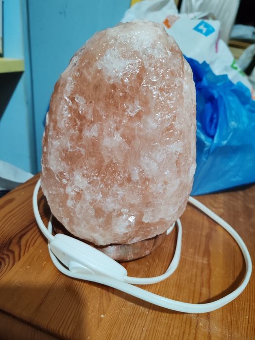 Голяма лампа с кварцов кристал