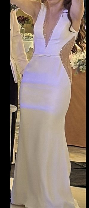 Rochie Mireasa  .