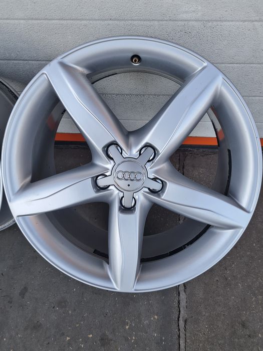 Оригинални джанти за АУДИ AUDI VW SEAT SKODA R18 5x112 ET47 8J
