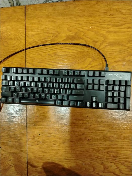 Продам клавиатуру hyperx X alloy fps.