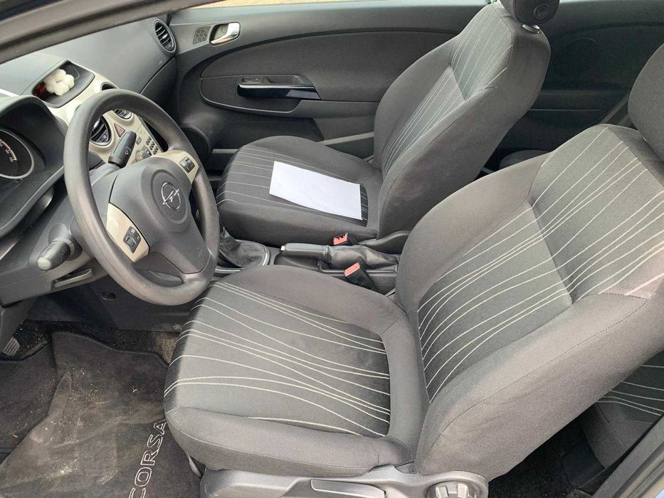Vand Opel Corsa, 1.2 benzina, A/C functional, inmatriculat