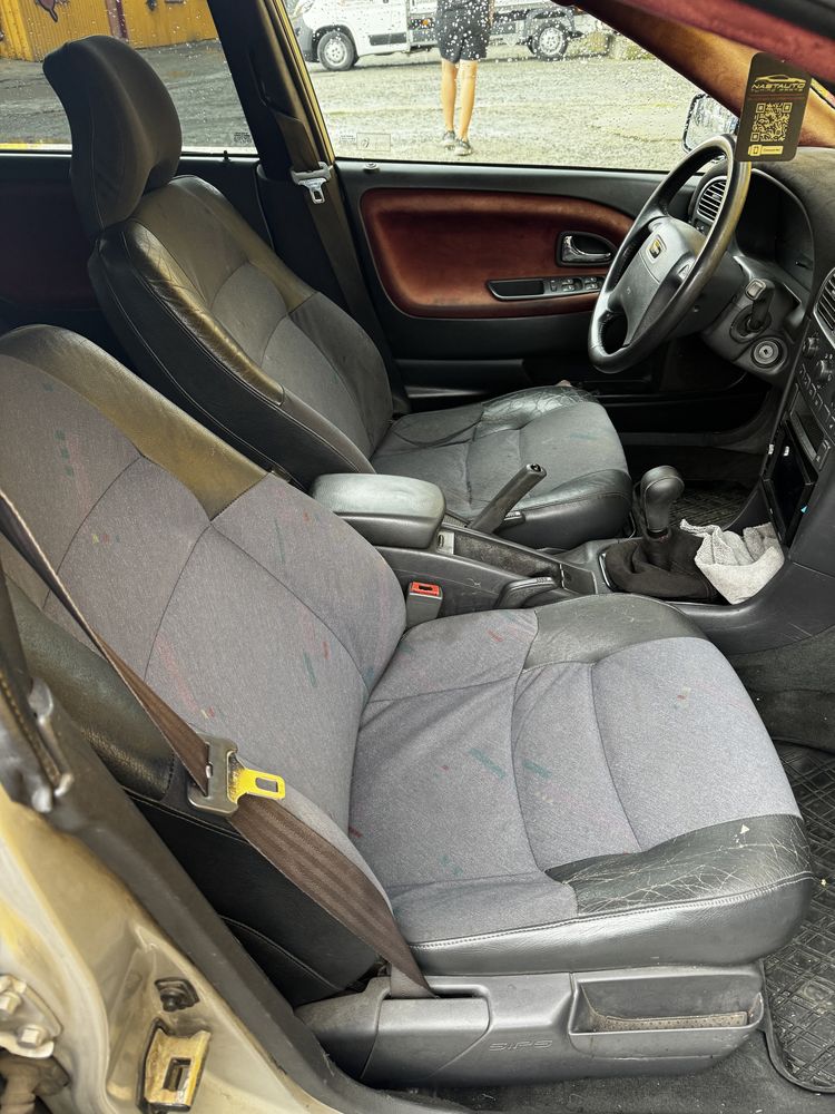 Volvo V40 1.9 102 кс 2001 на части