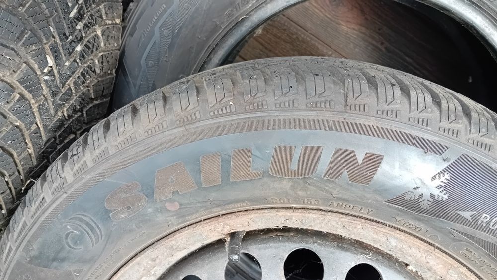 Cauciucuri de iarnă 195 65 15