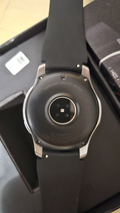 Vand ceas samsung galaxy watch in stare foarte buna!