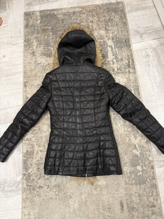 Vand geaca piele cu blana