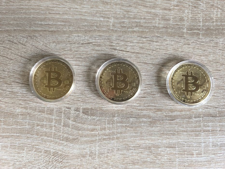 Set 3 monede Bitcoin