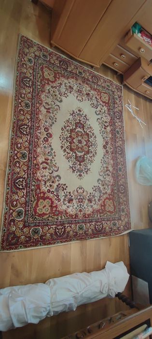 Персийски килим, в перфектно състояние