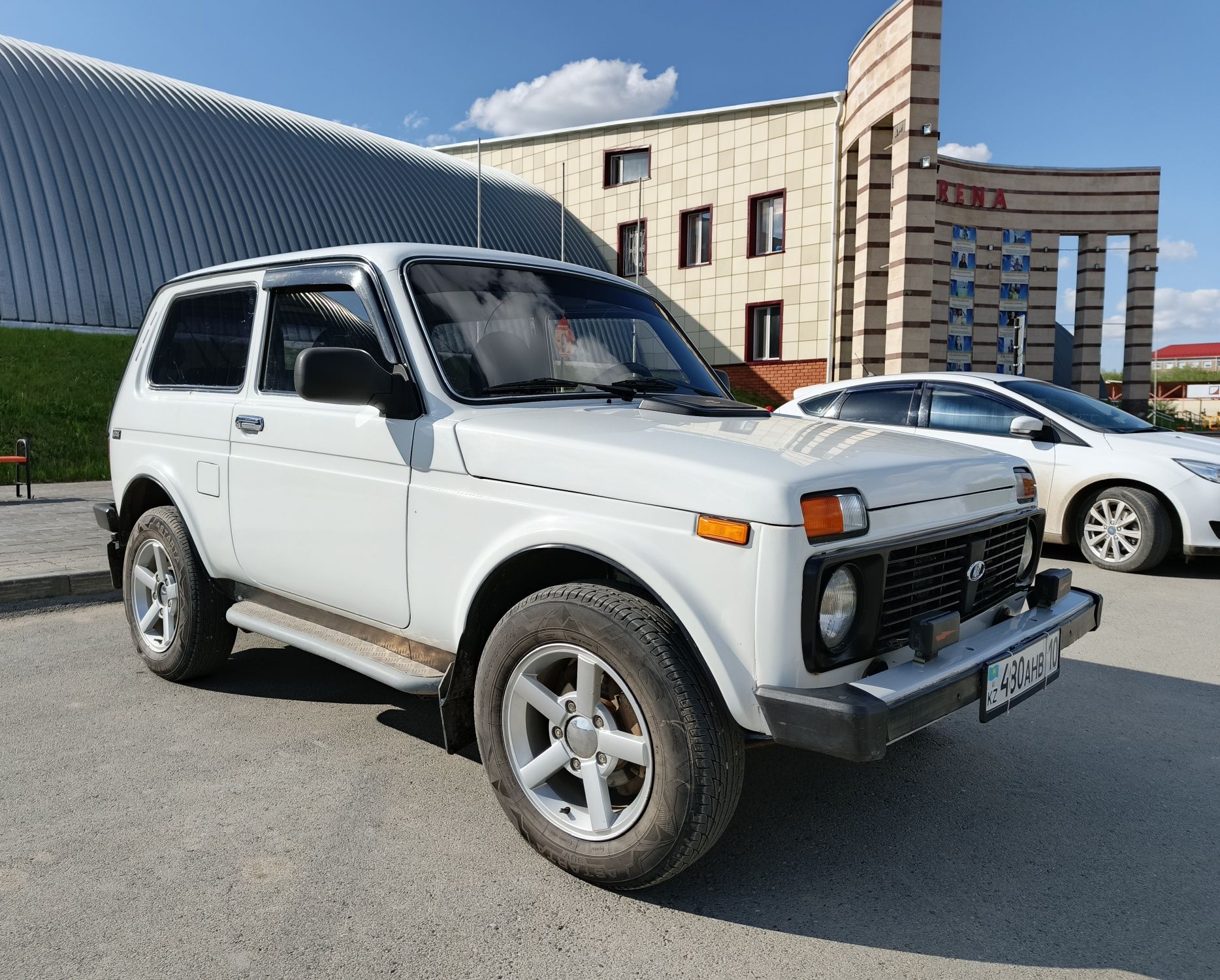 Продам Ниву в достойном состоянии.