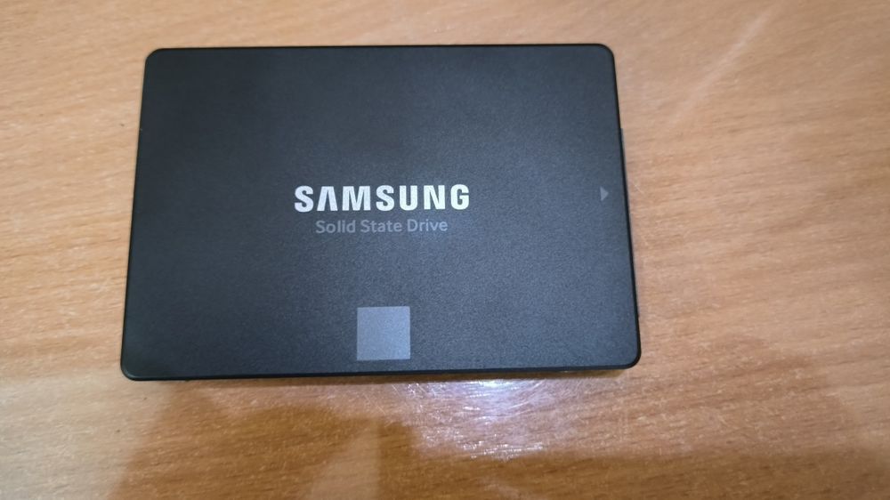 Samsung 870 evo 500gb ssd