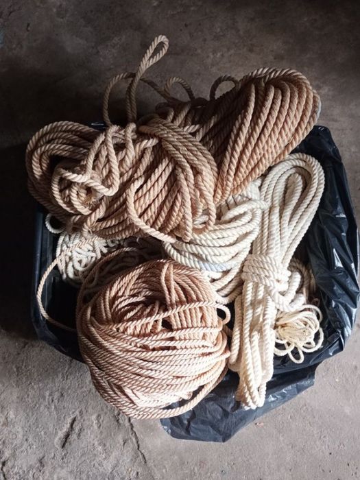 Нови въжета с различна дебелина