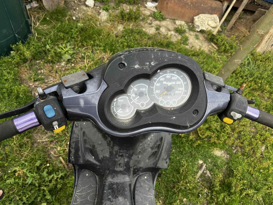 Vând scuter , malagutti f18 wariwor