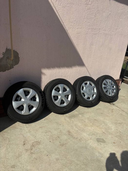 продам штамповные диски с зимними резинами 205/65R15