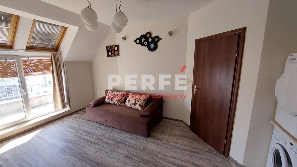 Дава се под наем Двустаен апартамент в Бургас, Лазур - 58 кв.м за 433.5 € - Снимка #2