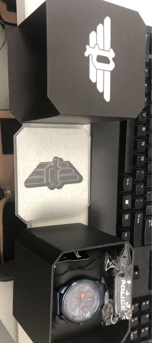 Ceas barbatesc Police