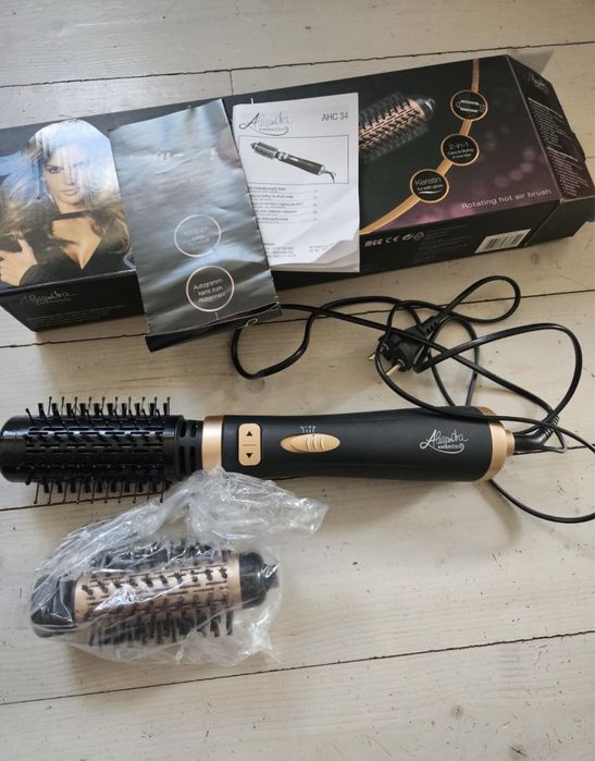 Четка с горещ въздух. Alessandra Ambrosio