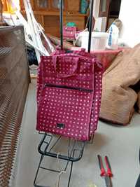 Продам сумку-тележку бордового цвета на колесиках в хорошем состоянии
