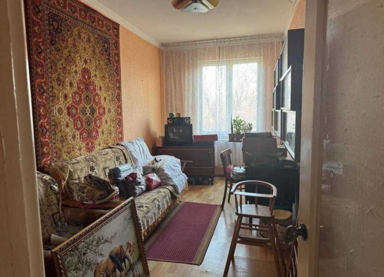 3/5/5чиланзар 18 квартол продаётся квартира
