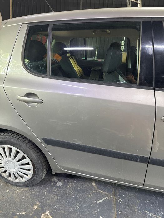 Usa portiera spate dreapta SKODA FABIA II 542 2006 - 2014 , gri LF8H