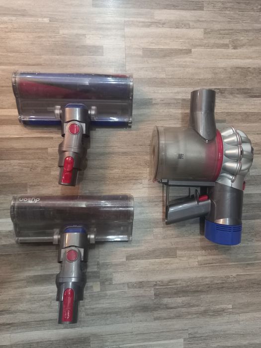 Aspirator dyson v6