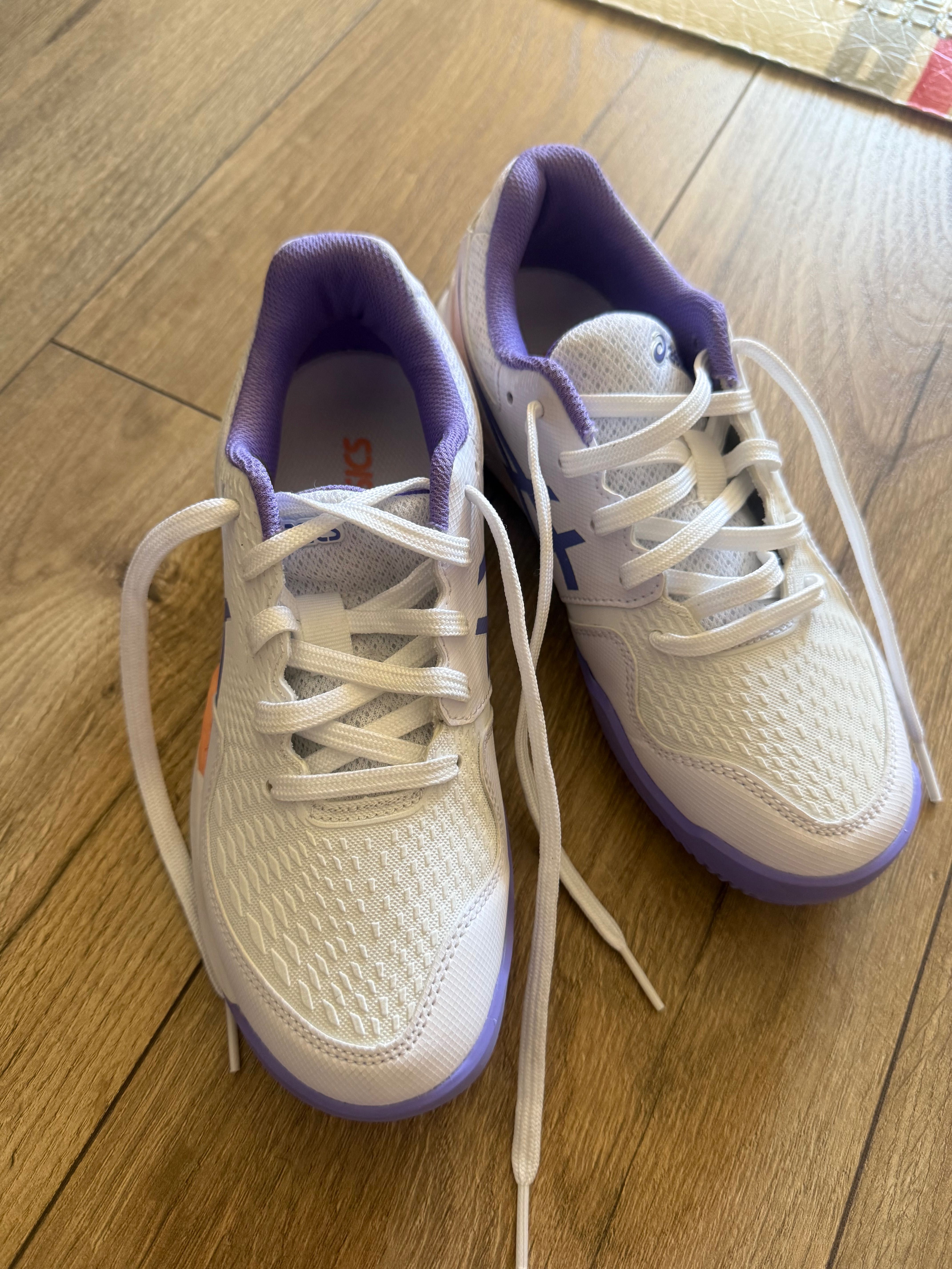 Маратонки за момиче  asics