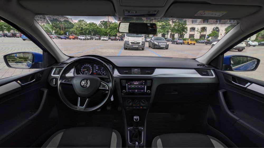 Inchirieri masini ieftine Bucuresti Skoda Rapid manual diesel rent car