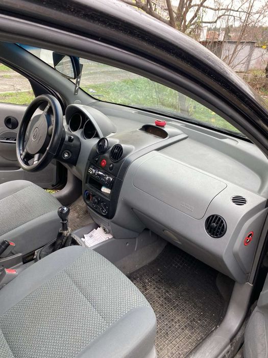 Део калос 2004 черен