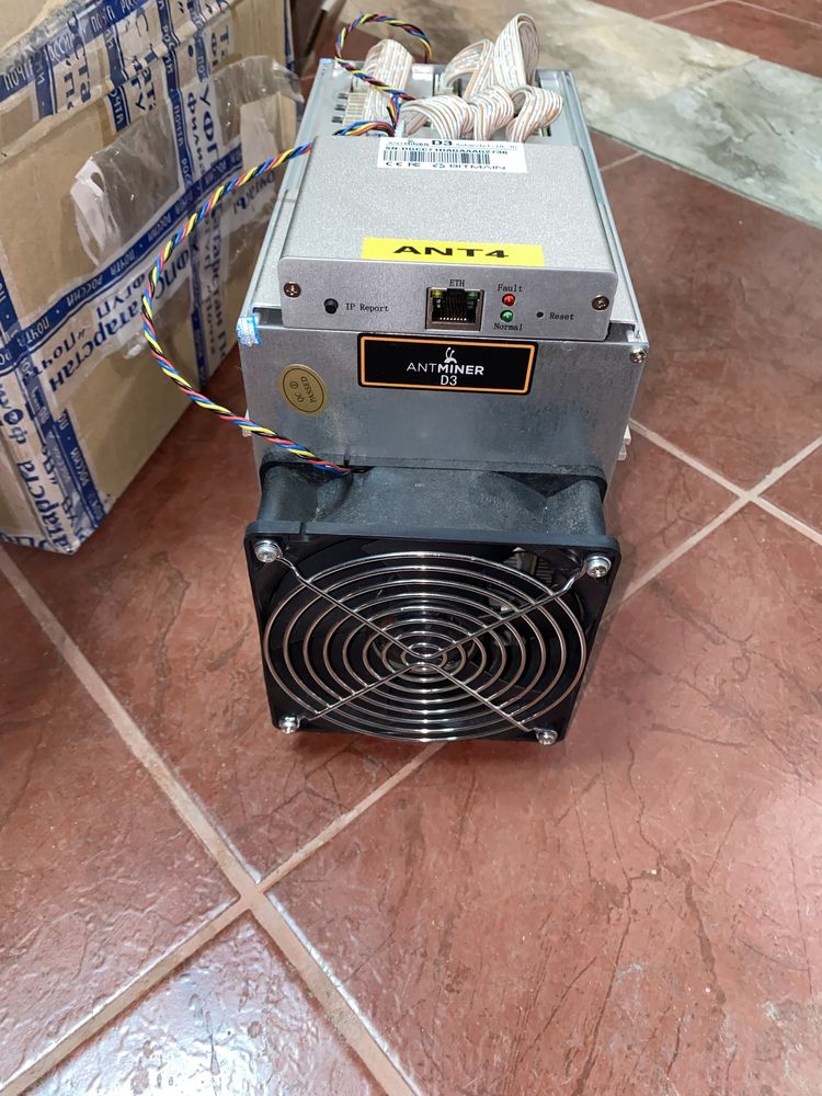 Копачка Antminer D3