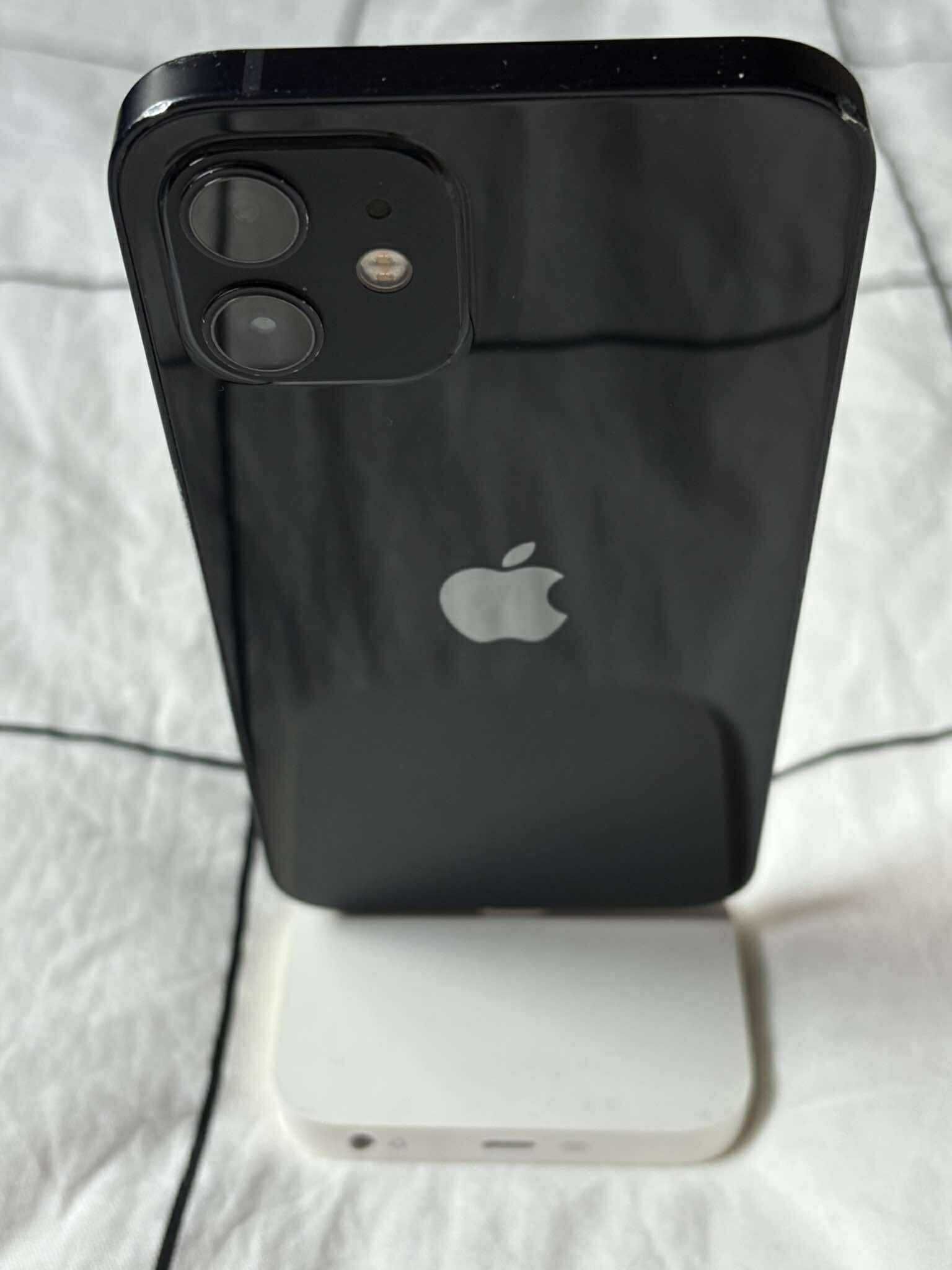 Iphone 12 64GB Midnight (черен)