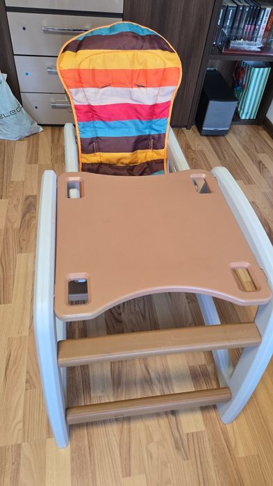 Scaun bebe tip birou sau masa de lucru