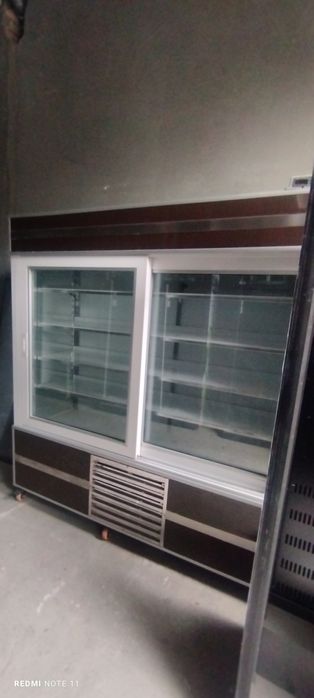 Ветрина халадилник