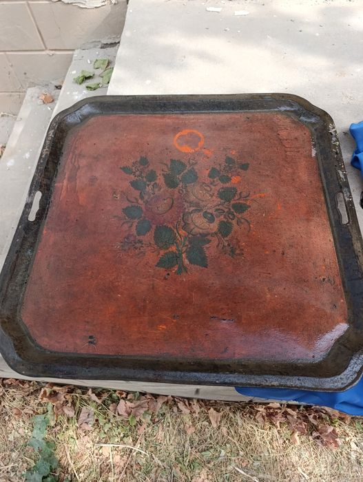 Поднос тагильский, фабрики Перезоловаа