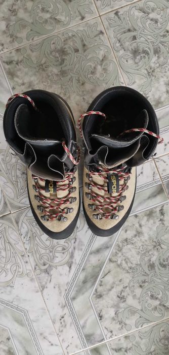 Обувки La Sportiva Nepal № 42 1/2