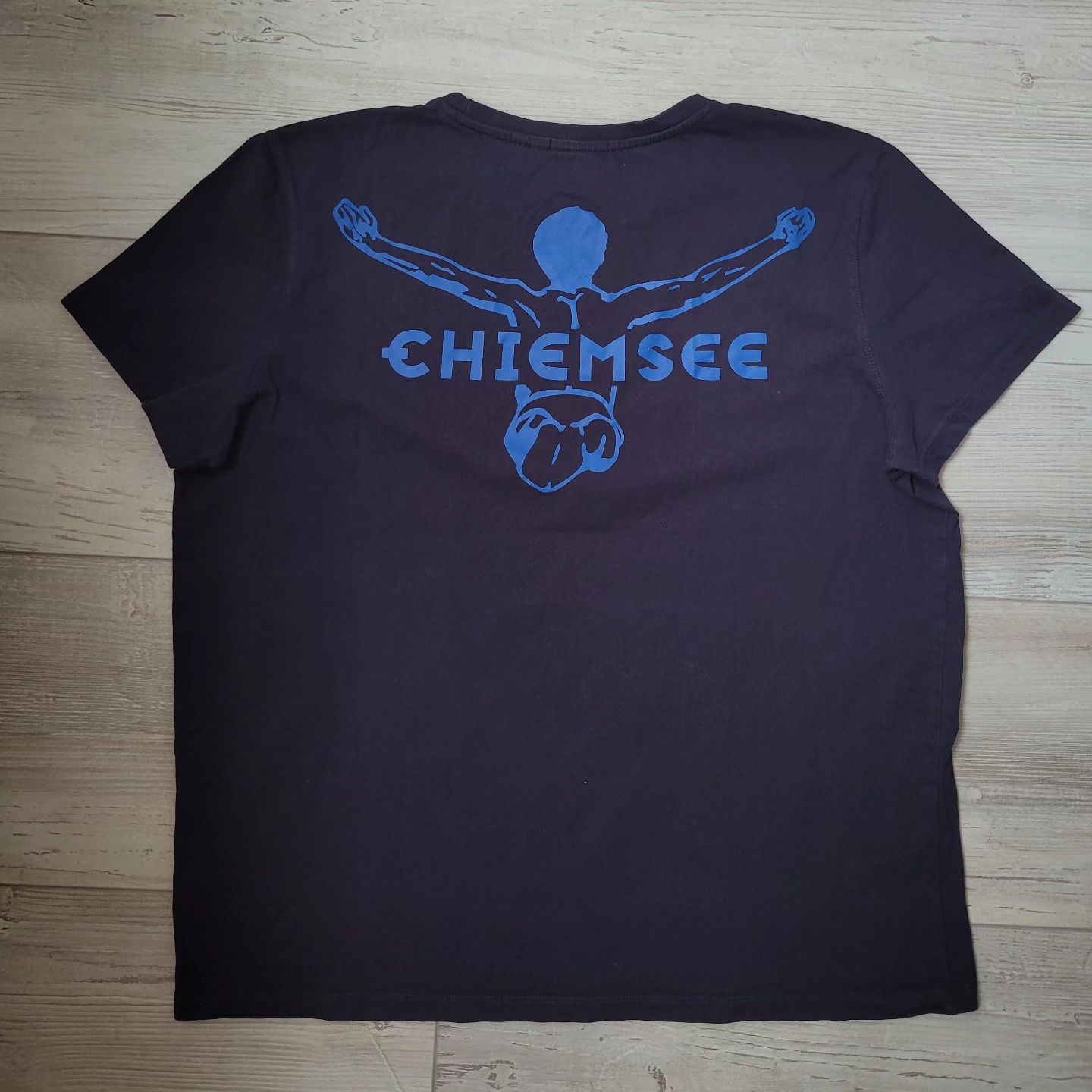 Vând tricou Chiemsee